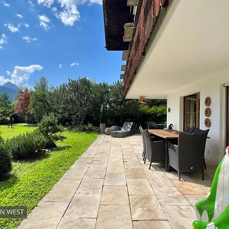 7-bedroom Private Pool And Stunning Views *