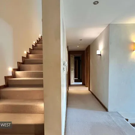 7-bedroom Private Pool And Stunning Views *