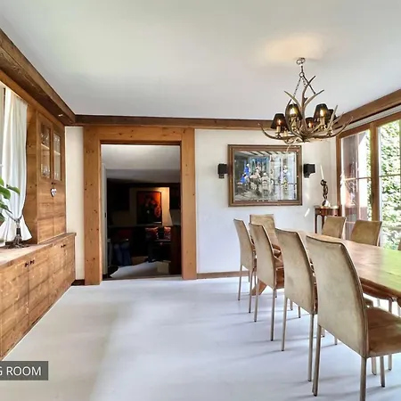 Dom wakacyjny 7-bedroom Private Pool And Stunning Views Gstaad